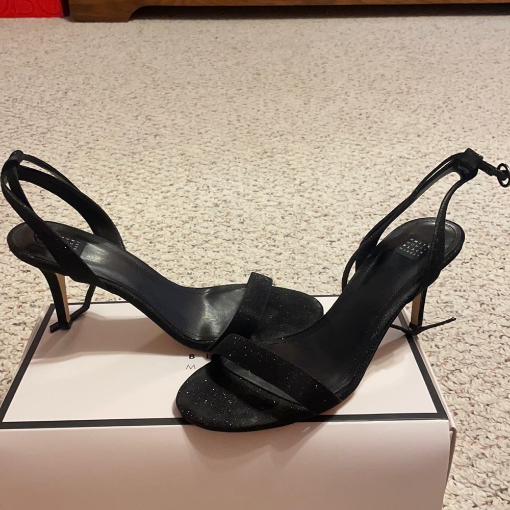 Strap and glitter sandals.